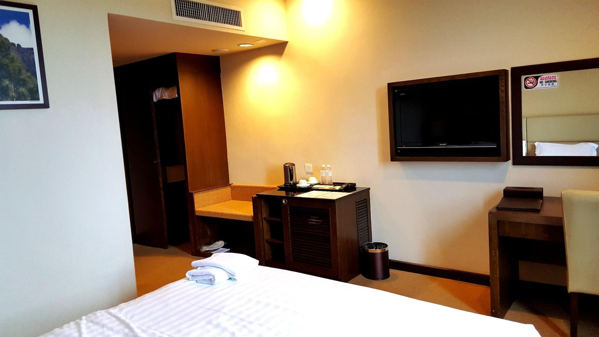 Lintas View Hotel Kota Kinabalu Exterior foto